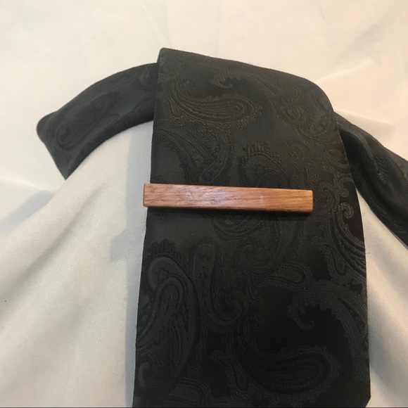 Mahogany Tie Bar - Picture 2 of 4